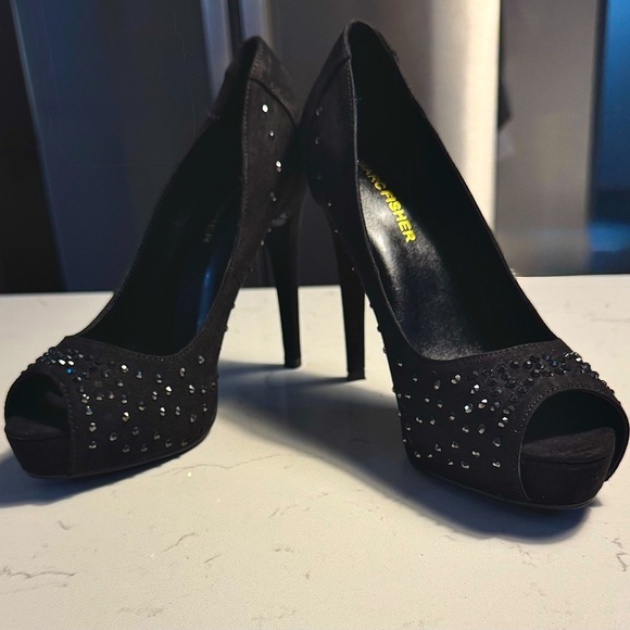 Marc Fisher Black suede with black beading Peep-Toe Platform 4.5-5 inch Heels - Picture 1 of 10